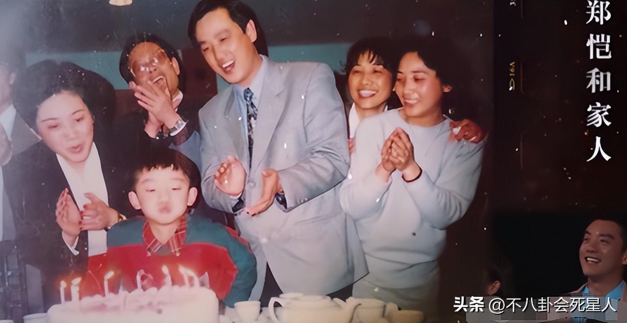 苗苗个人资料简介及家境(才第一次上综艺秀恩爱,郑恺苗苗就被全网预言要“离婚”了?)