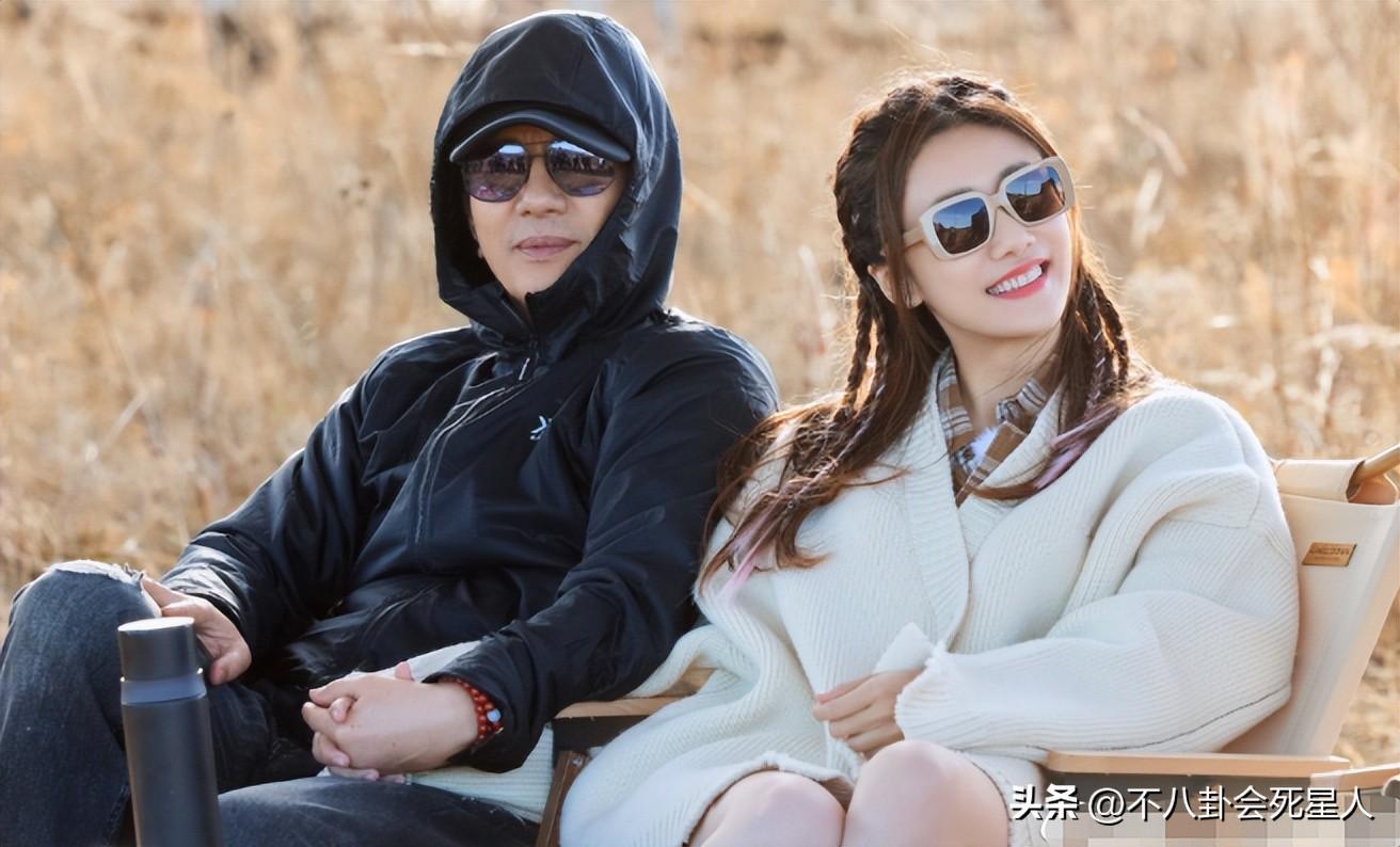 苗苗个人资料简介及家境(才第一次上综艺秀恩爱,郑恺苗苗就被全网预言要“离婚”了?)