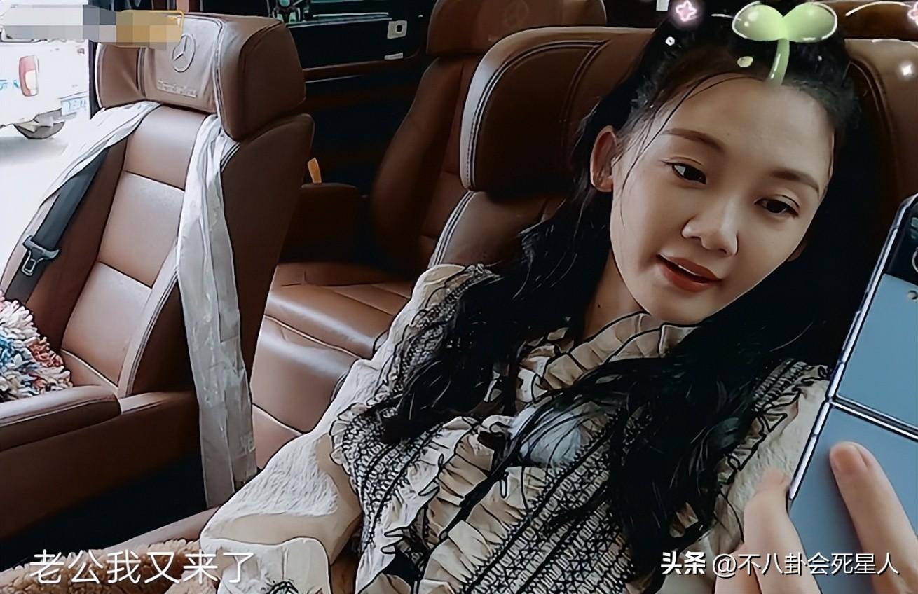 苗苗个人资料简介及家境(才第一次上综艺秀恩爱,郑恺苗苗就被全网预言要“离婚”了?)