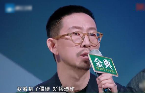 萨顶顶的“毁灭史”,她的故事远比你想象得更恶劣