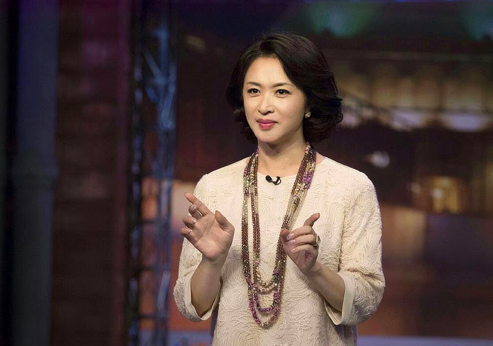 萨顶顶的“毁灭史”,她的故事远比你想象得更恶劣