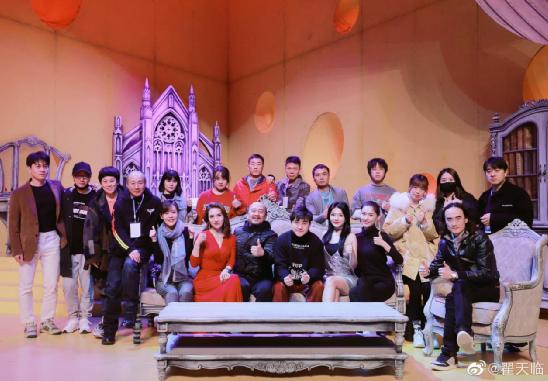 郑爽事件神评论(三大官媒评郑爽事件)(15)