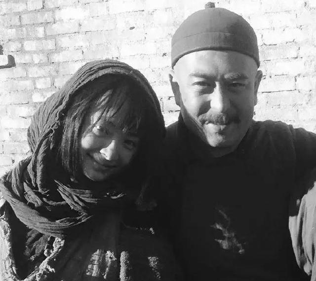 翟天临事件产生蝴蝶效应,杨幂、张嘉译、贾乃亮等明星校友受牵连