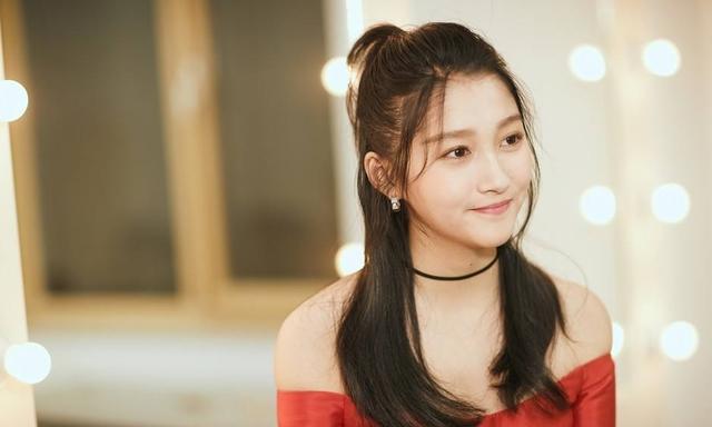 翟天临事件产生蝴蝶效应,杨幂、张嘉译、贾乃亮等明星校友受牵连