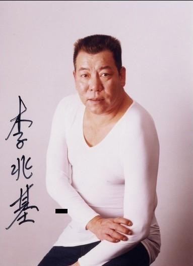 演员李兆基,李兆基的个人资料及简介,本文共(2463字) 演员李兆基,李兆基的个人资料及简介,本文共(2463字)