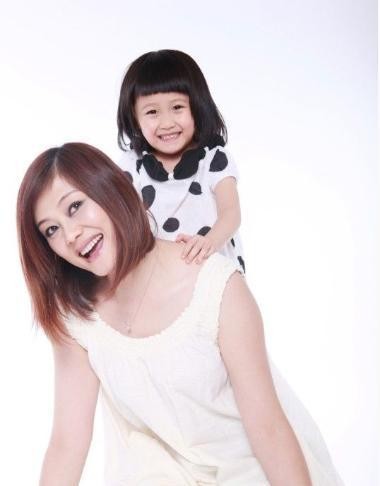 何静个人资料,演员何静个人资料简介,本文共(2717字) 何静个人资料,演员何静个人资料简介,本文共(2717字)