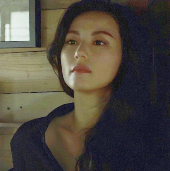 刘心悠:出道15年因不肯脱毫无名气,40岁无男友想领养孩子当妈妈