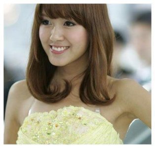 ​张子萱开直播喊陈赫老公，遭网友骂，陈赫不辩驳默默刷礼物！