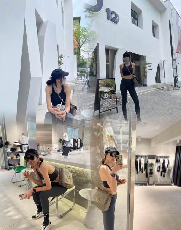 女星周韦彤参观画展写真,姣好身材人比画好看