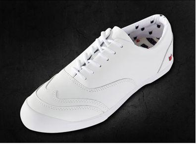 蔡康永设计的鞋子品牌在哪里买(蔡康永的服装淘宝店铺)