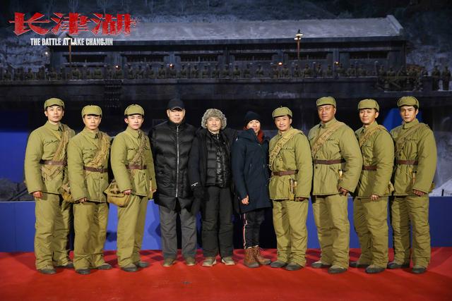长津湖三位导演分别负责哪三部分(三大著名导演七大顶流演员)(11)