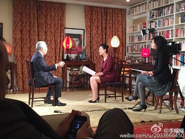 央视主持人李瞳瞳：在采访中……