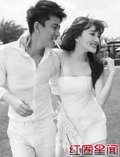 贾乃亮微博晒幸福 求婚三周年依然甜蜜如初