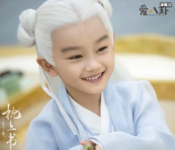 ​电视剧《三生三世十里桃花》白滚滚身世是什么？