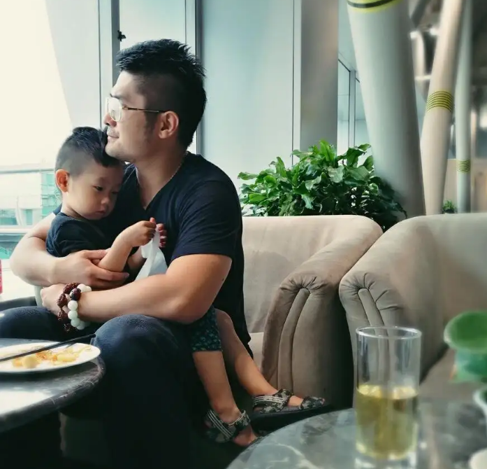 富豪石磊:潘长江是我岳父,无论潘阳红不红,她都是我的财政管家