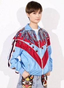 ​李宇春个人资料简介（李宇春37岁仍未婚）