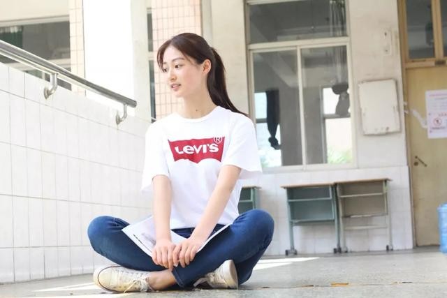 冯琳个人资料介绍(中传校花冯琳有着怎样的经历)