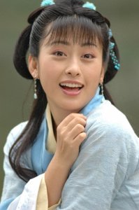 ​法提麦雅琦大学时期和张铁林相恋，28岁嫁51岁香港男星李子雄