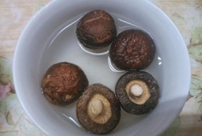 ​湿香菇放冰箱能保存多久,香菇能保存多少长时间