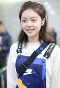 ​赵今麦赖冠霖恋情传闻澄清，17岁实力演员专注事业再创佳绩