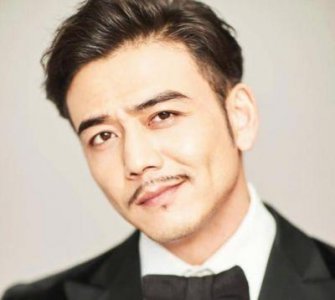 ​杨烁：从《欢乐颂》巅峰到口碑崩塌的背后故事