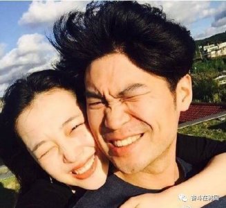 ​崔子又利用雪莉炒作？网友直呼：别靠着女友蹭热度！