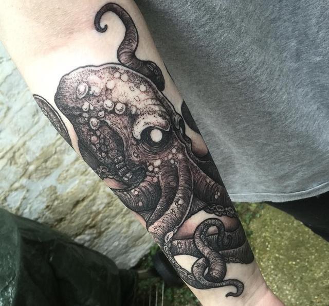 亮爆眼球的八爪鱼纹身
