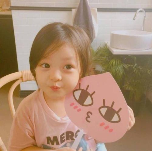 芝麻女孩和玉米男孩什么意思 玉米男孩抠虫子恐怖图片大全真人图