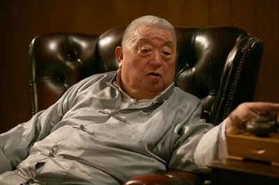 ​王晶的父亲，港片的祖师爷，在他去世时能让谢贤黄日华为其扶灵