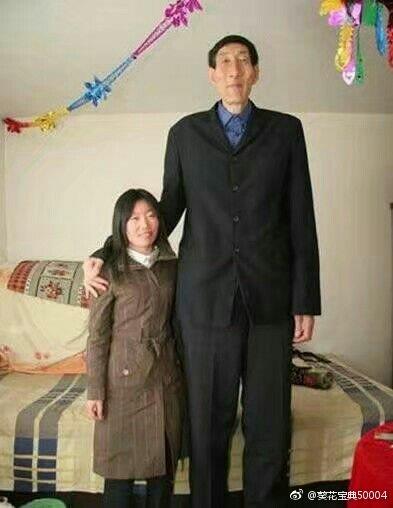 鲍喜顺是不是巨人症 他儿子现在多高