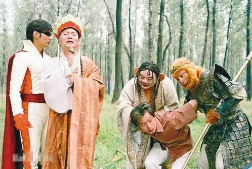 《魔幻手机》中的绝对男主陆小千, 如今却沦落在网剧中跑龙套!