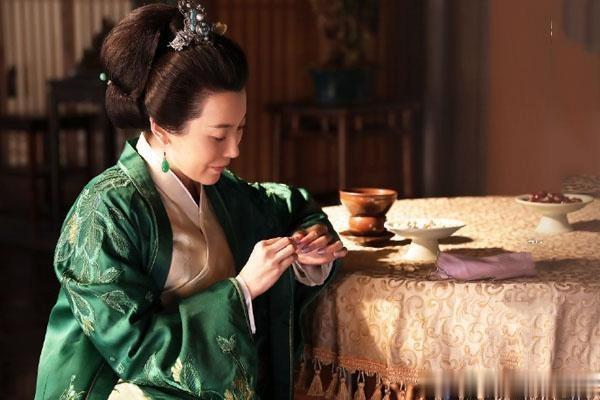 《知否》五大反派结局朱曼娘被打死盛墨兰失宠小秦氏害死亲儿子