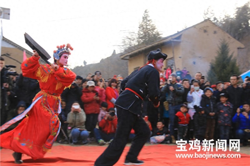 胆小勿进!组图揭秘陇县“血社火”