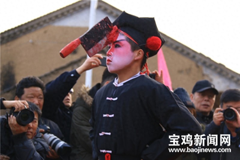 胆小勿进!组图揭秘陇县“血社火”