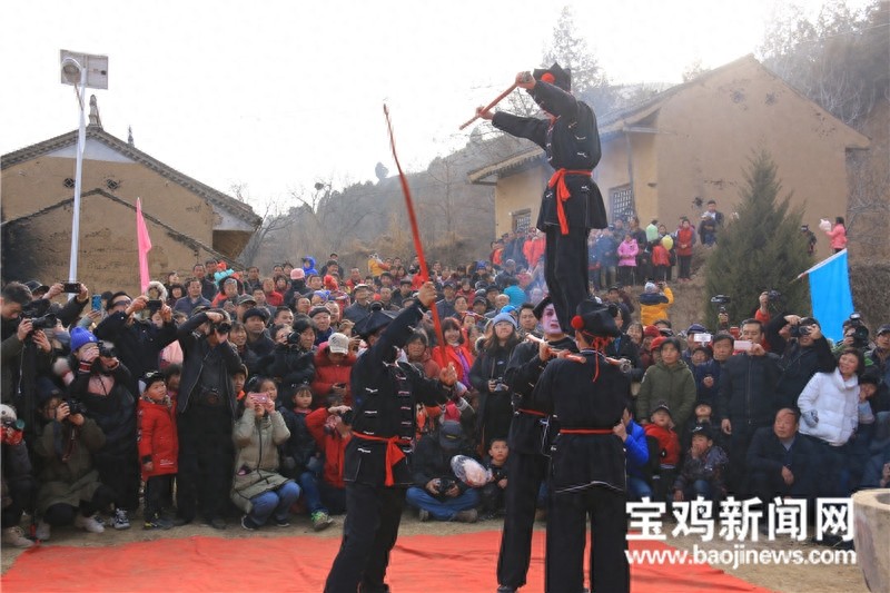 胆小勿进!组图揭秘陇县“血社火”