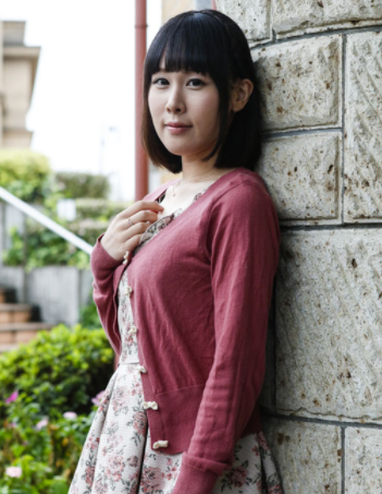 佐土原香织海报