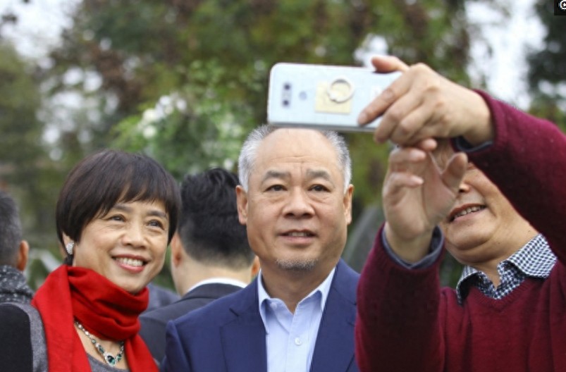 奥运五金王邹凯大婚:中国“体操天团”到场祝贺