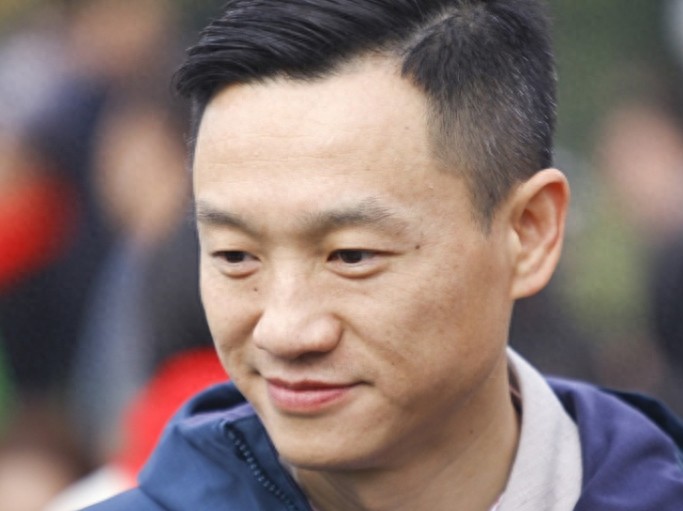 奥运五金王邹凯大婚:中国“体操天团”到场祝贺