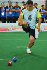 ​蹴球——用脚踢的斯诺克