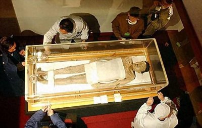 ​马王堆女尸不腐之谜：穿越两千年的防腐秘密，西汉贵族对永生执念