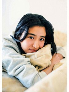 ​明星情侣宫泽冰鱼与黑岛结菜，怀孕喜讯背后隐藏着什么秘密？