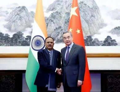 ​《战略转身：印度如何重新定位与中国的关系》