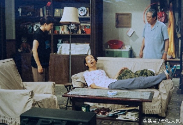 《我爱我家》葛优客串，“我就瘫这儿了”