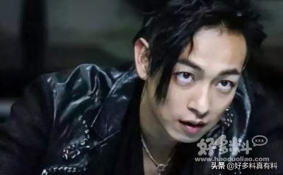 ​为什么梁烈唯要叫梁竞徽，许多经典剧集都会有他这个绿叶