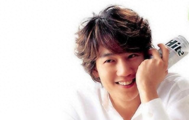 35岁金来沅近照：笑容依旧灿烂