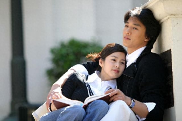 35岁金来沅近照：笑容依旧灿烂