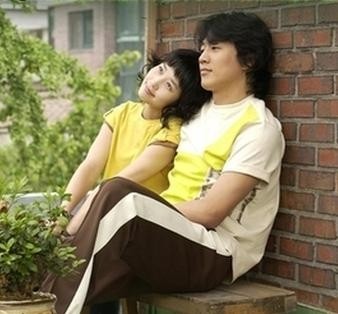 35岁金来沅近照：笑容依旧灿烂