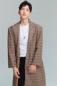 ​中国男演员完颜洛绒高清手机壁纸 网友们看过他哪些作品评论留言!