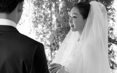 ​韩媒爆料 崔智友老公是30多岁“IT男”