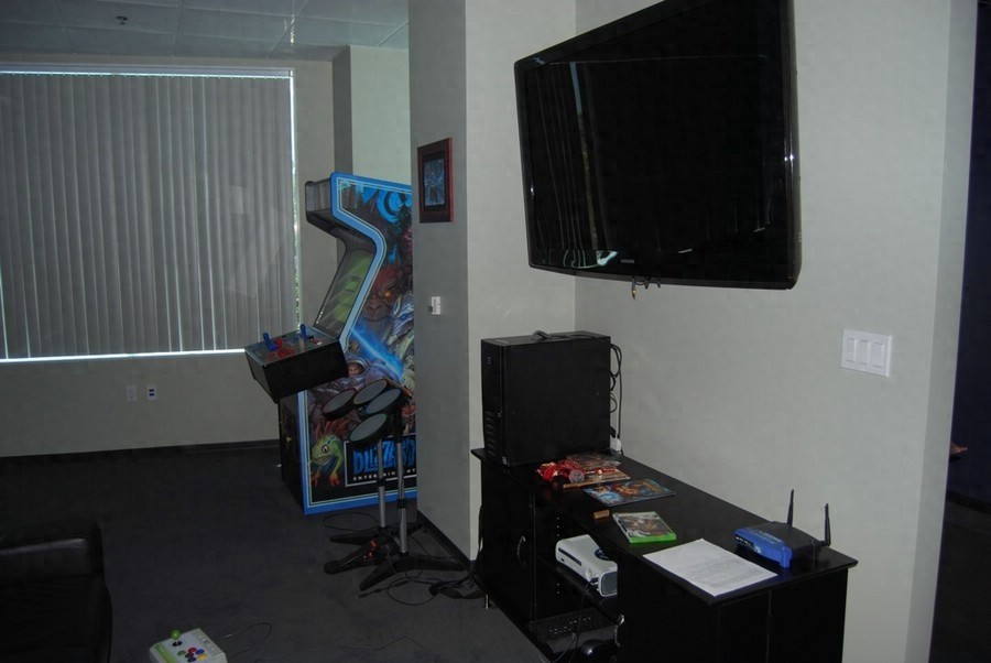 带你走进魔兽的老巢 全方位了解暴雪公司